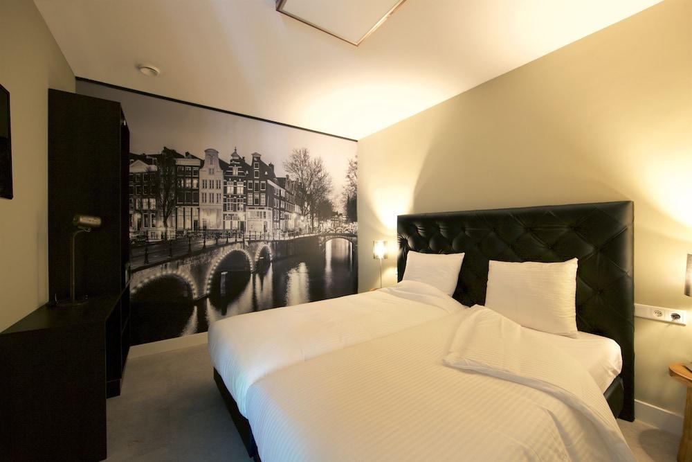 Camp-Inn Hotel Amsterdam Exterior photo